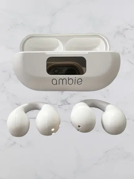 AUDIFONOS AMBIE CON PANTALLA