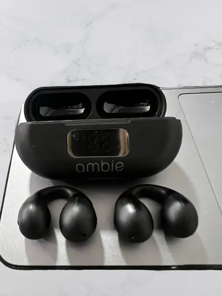 AUDIFONOS AMBIE CON PANTALLA
